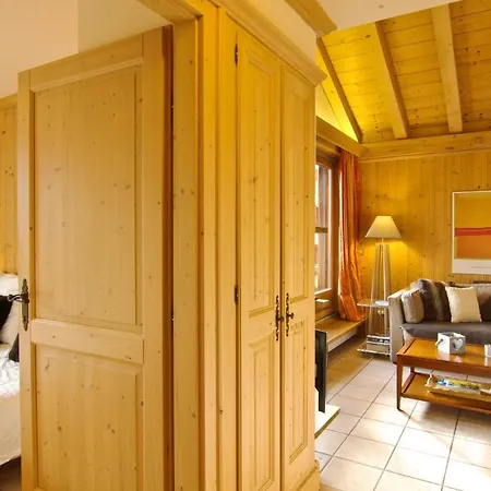 Du Savoy Apartment